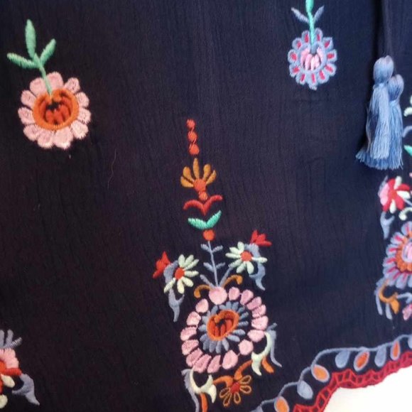 Aeropostale Bohemian Embroidered Ruffled swing babydoll dress size xs - Picture 3 of 6